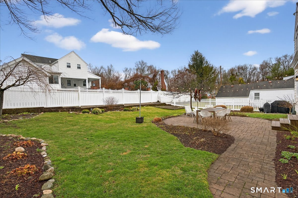 13 West Slope Lane Hamden, CT 06517 - Photo 27 of 32