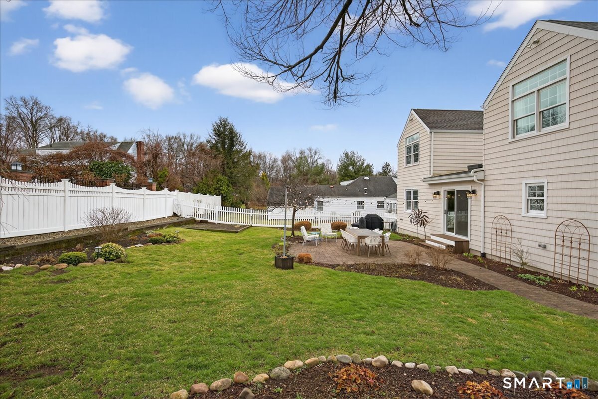 13 West Slope Lane Hamden, CT 06517 - Photo 29 of 32