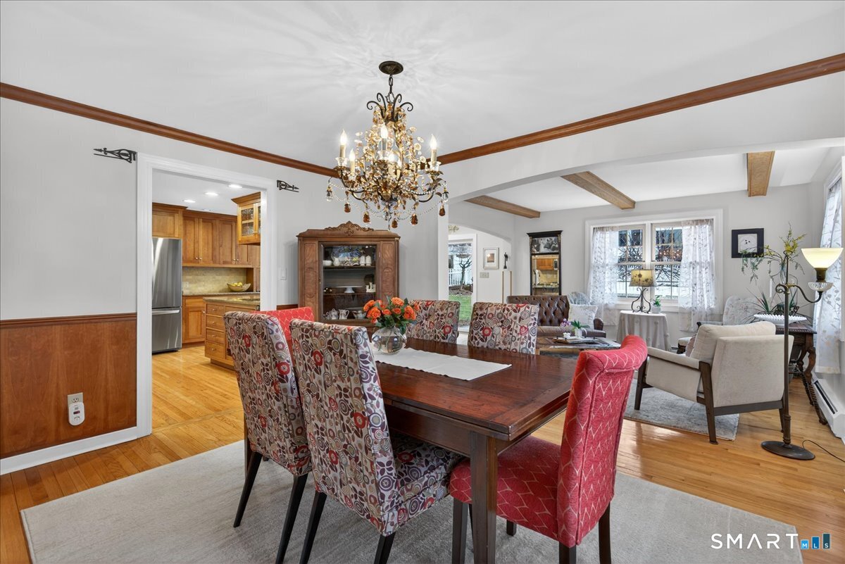 13 West Slope Lane Hamden, CT 06517 - Photo 5 of 32