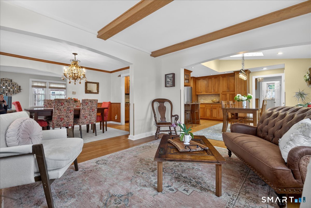 13 West Slope Lane Hamden, CT 06517 - Photo 7 of 32