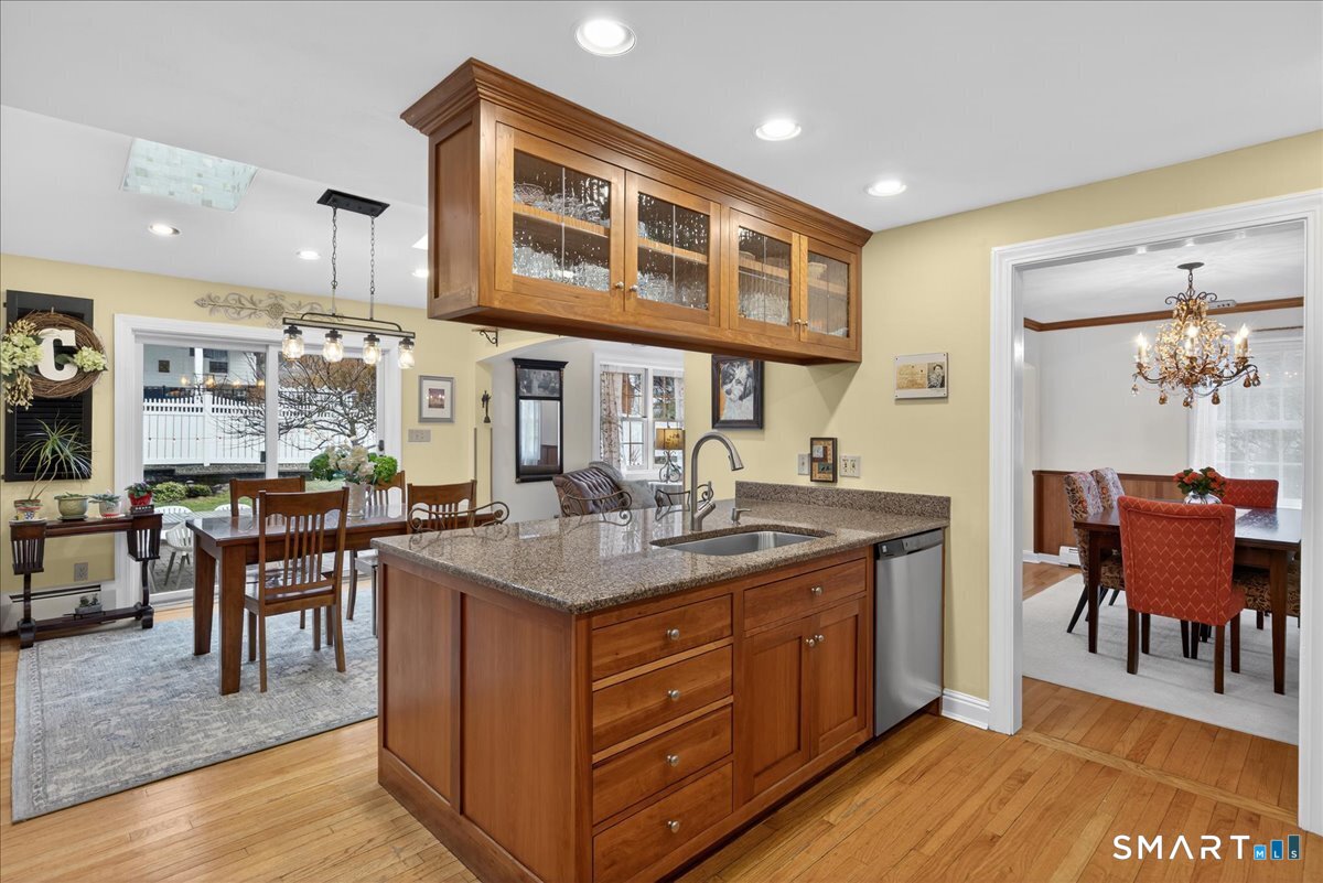 13 West Slope Lane Hamden, CT 06517 - Photo 10 of 32