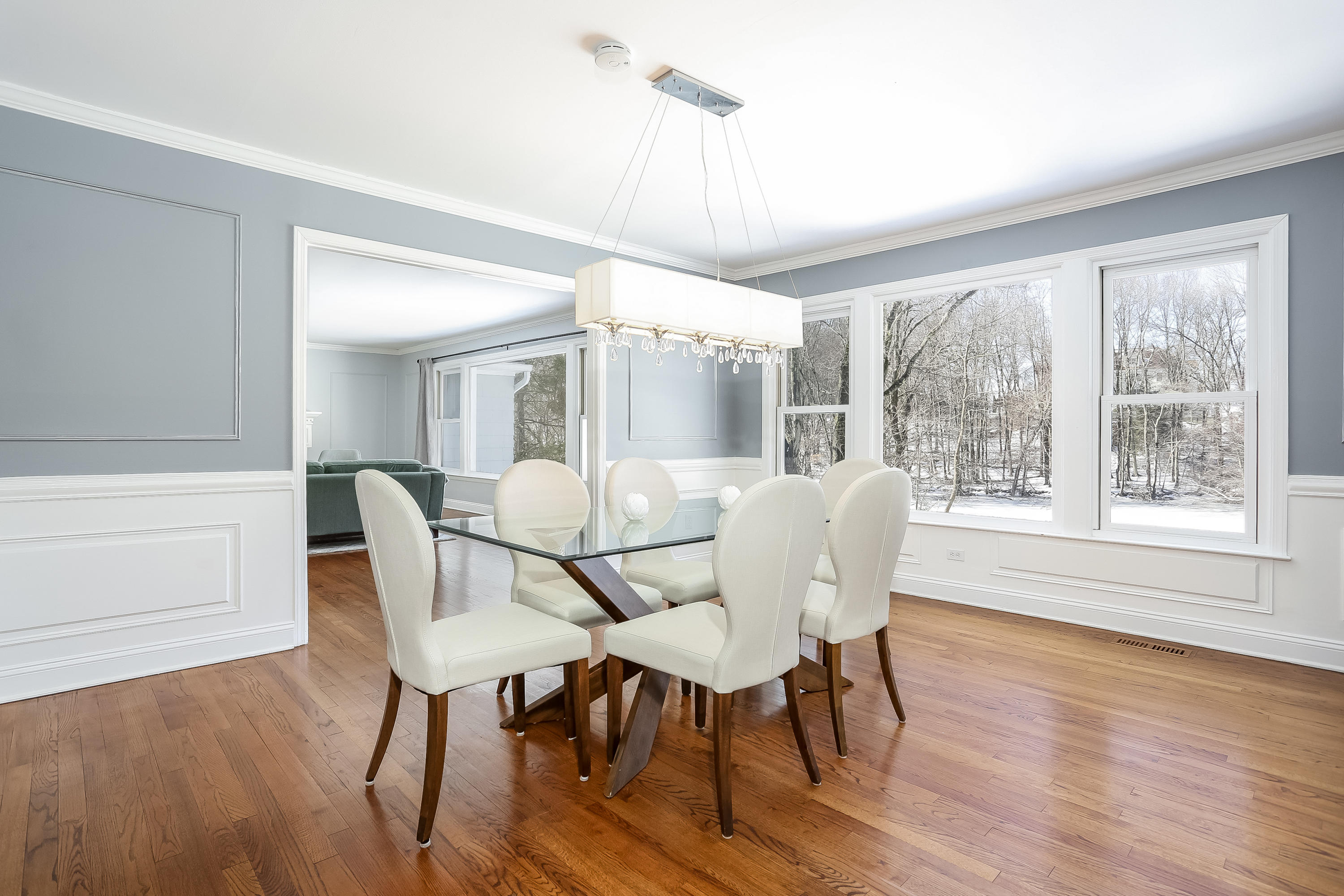 64 Lake Wind Road New Canaan, CT 06840 - Photo 4 of 18 005-photo-dining-room-6765491