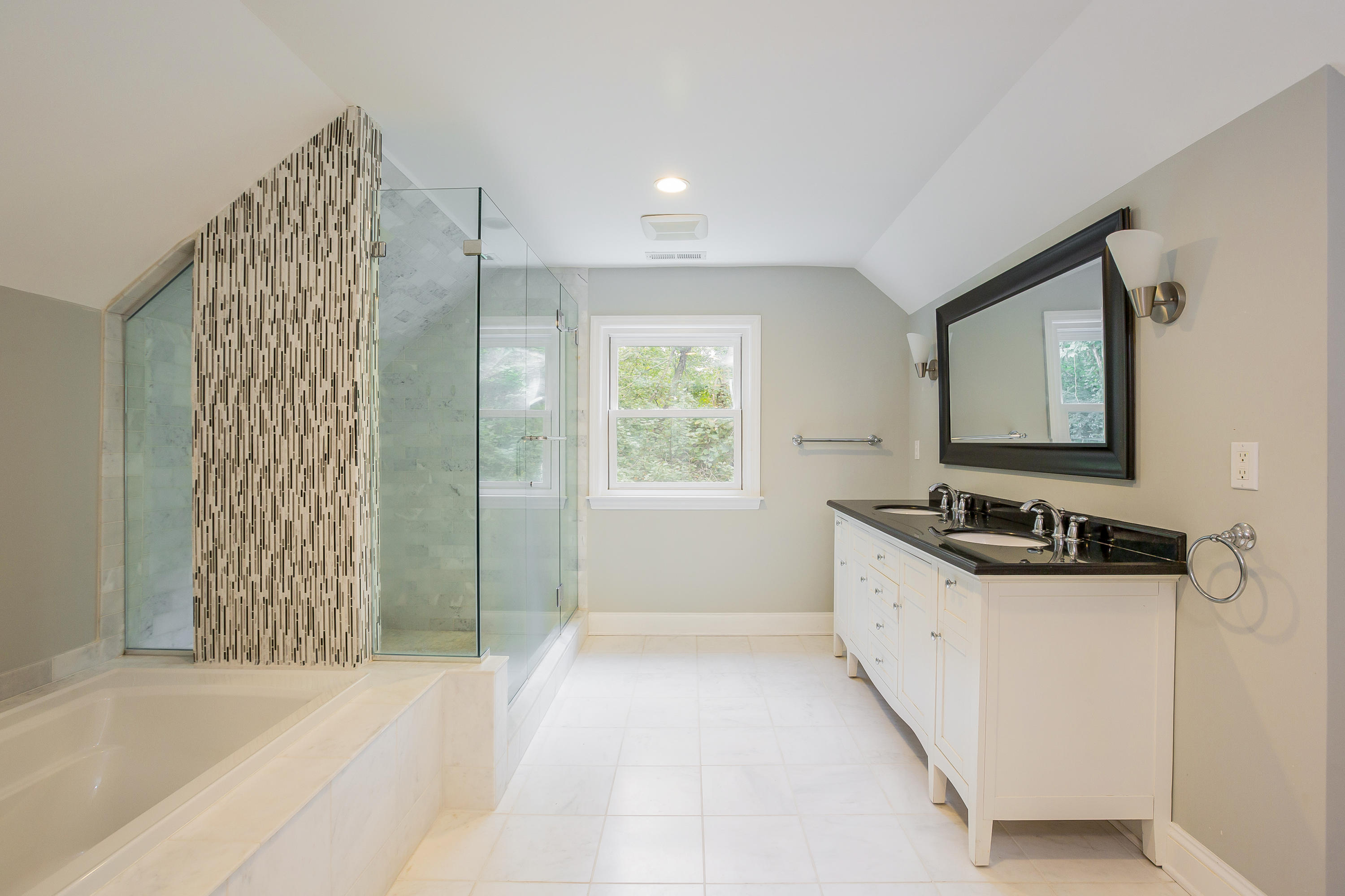 64 Lake Wind Road New Canaan, CT 06840 - Photo 8 of 18 016-photo-master-bathroom-6303154
