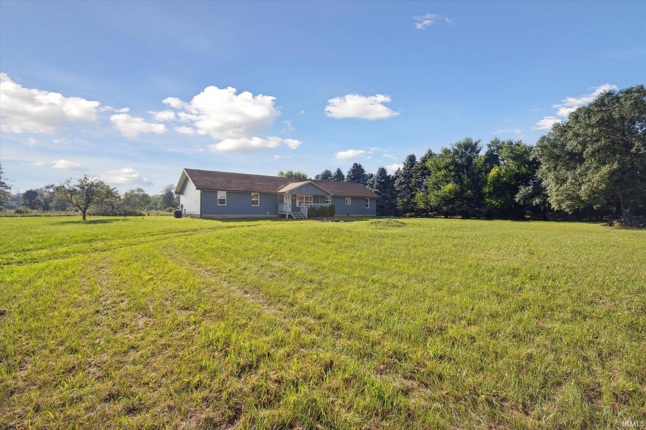 1485 North Thorn Road Walkerton, IN 46574 - Photo 2 of 35