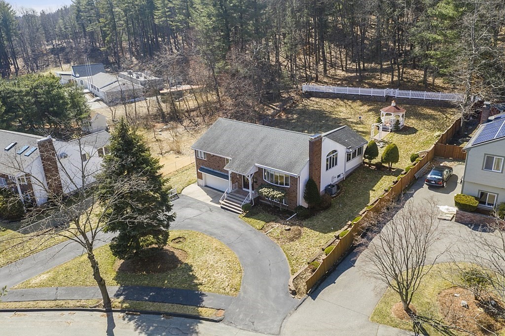 10 Randell Road Saugus, MA 01906 - Photo 3 of 42 Gallery Image 3