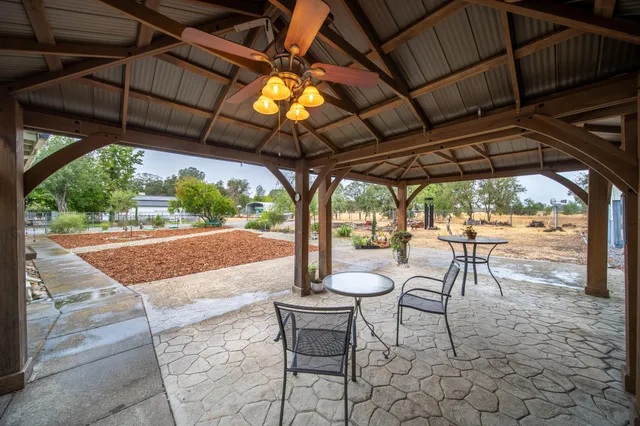 a outdoor view with a sitting space