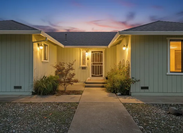 $500,000 | 7213 Amigo Way, Redding, CA 96002