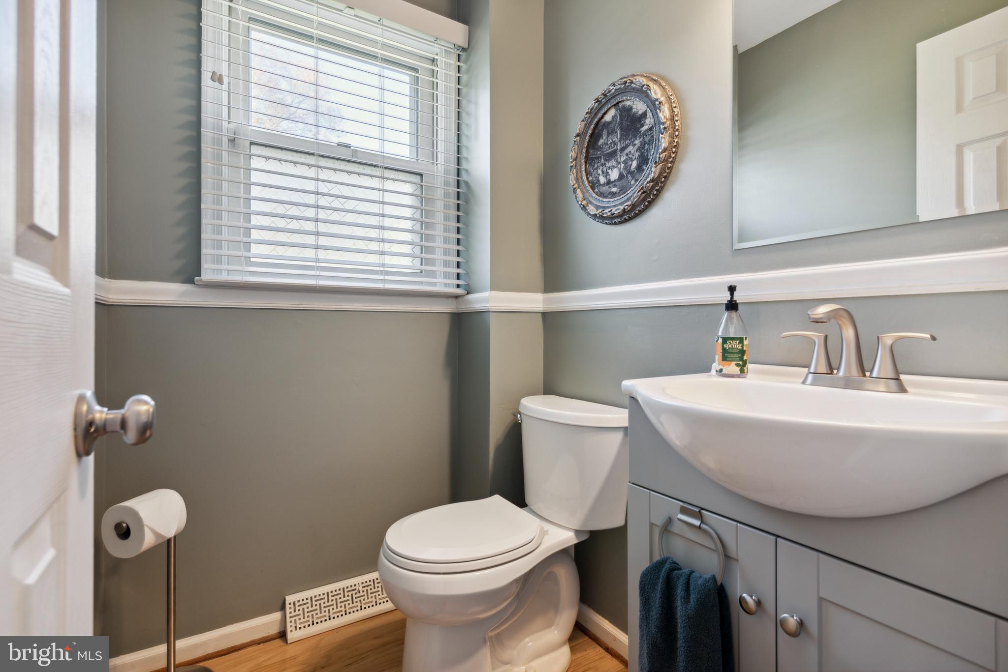 1280 Pinetown Road Fort Washington, PA 19034 - Photo 17 of 35 Powder Room