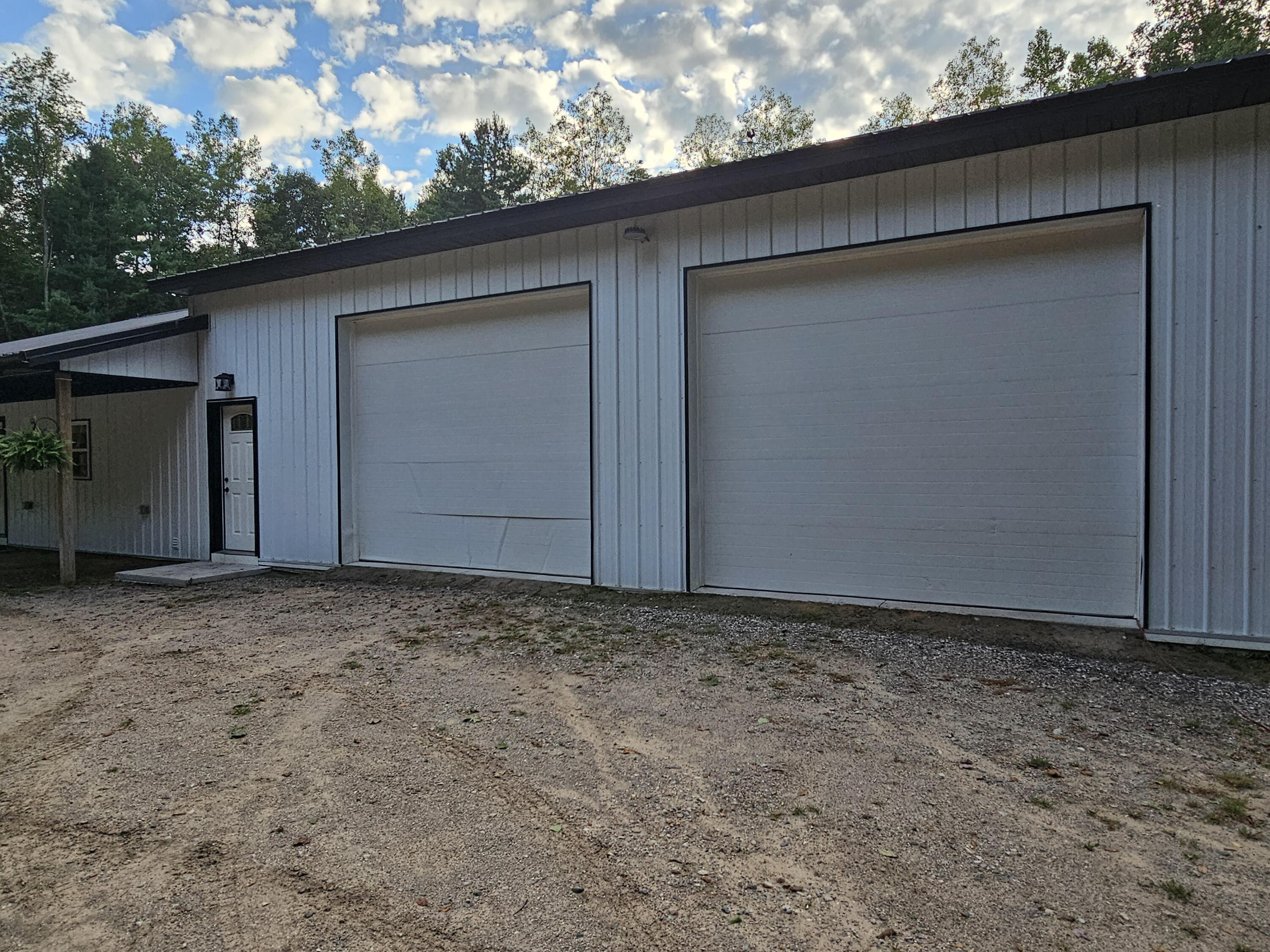 11122 Evergreen Road Gowen, MI 49326 - Photo 3 of 44 ex overheads