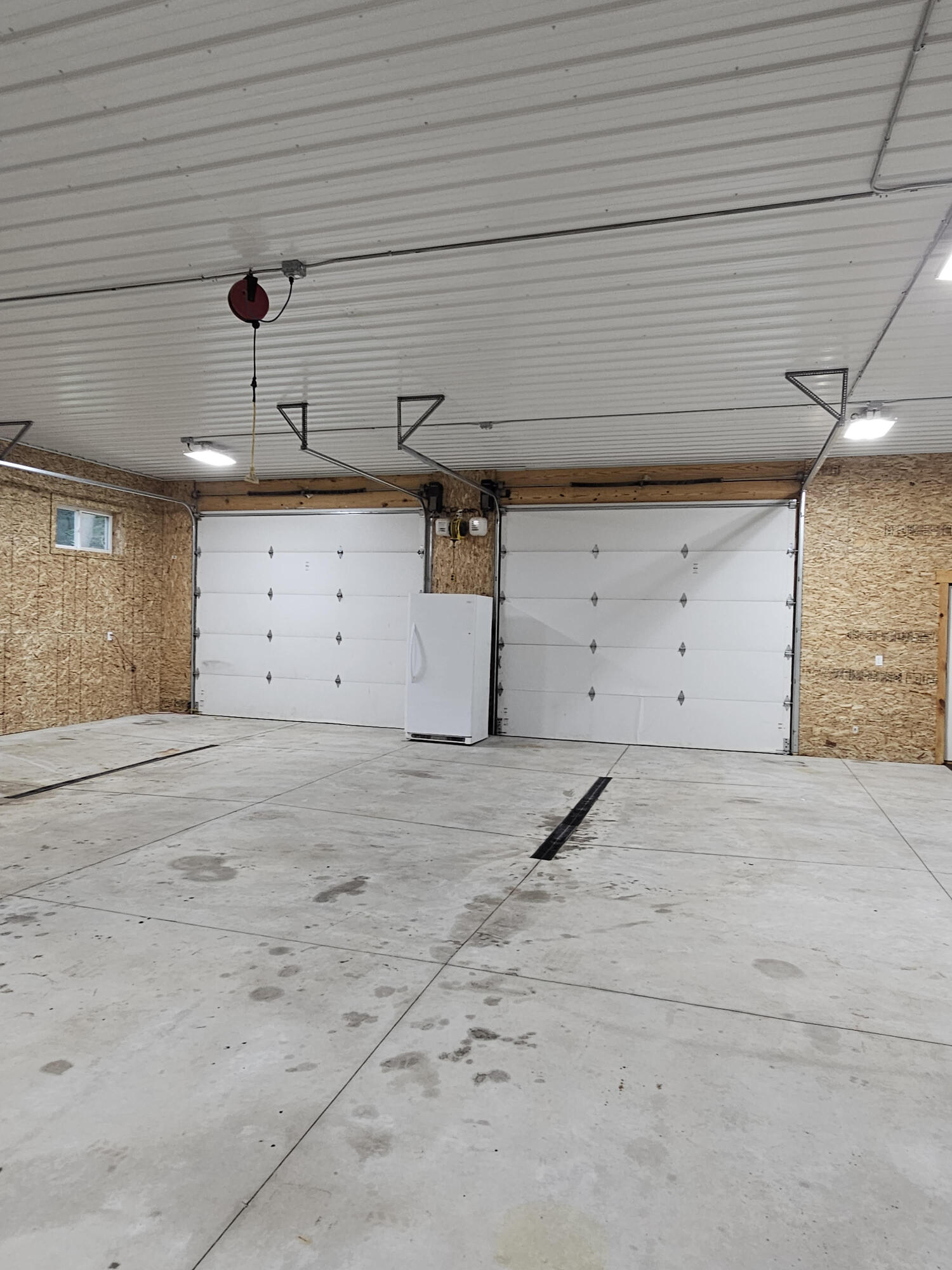 11122 Evergreen Road Gowen, MI 49326 - Photo 40 of 44 2 overheads