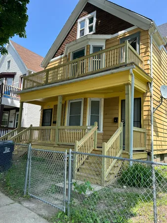 $179,000 | 1700 North 28th Street, Unit 1702, Milwaukee, WI 53208