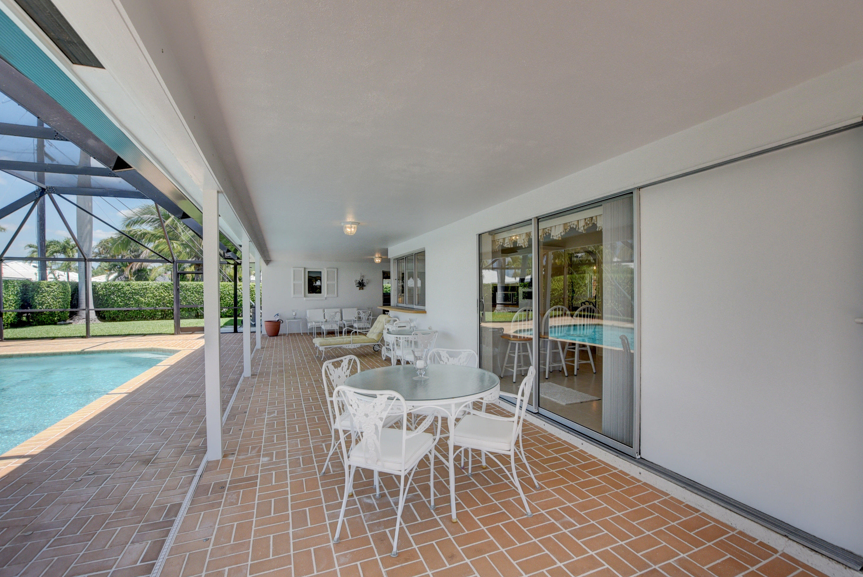 1361 Mulberry Way Boca Raton, FL 33486 - Photo 34 of 43 Patio