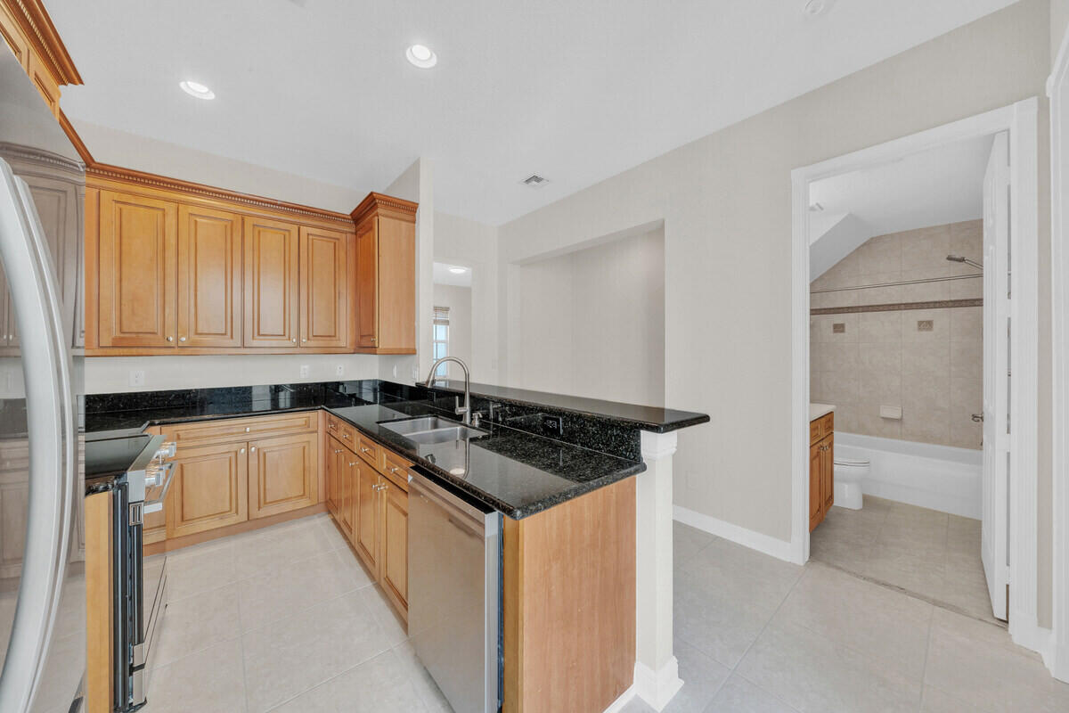8304 Northwest 8th Terrace Boca Raton, FL 33487 - Photo 20 of 76 9 Kitchen (1)