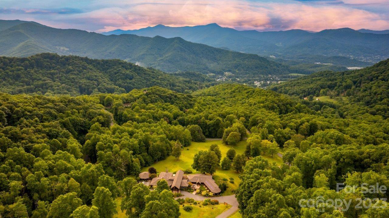 901 St Andrews Road Waynesville, NC 28786 - Photo 34 of 43 Gallery Image 34
