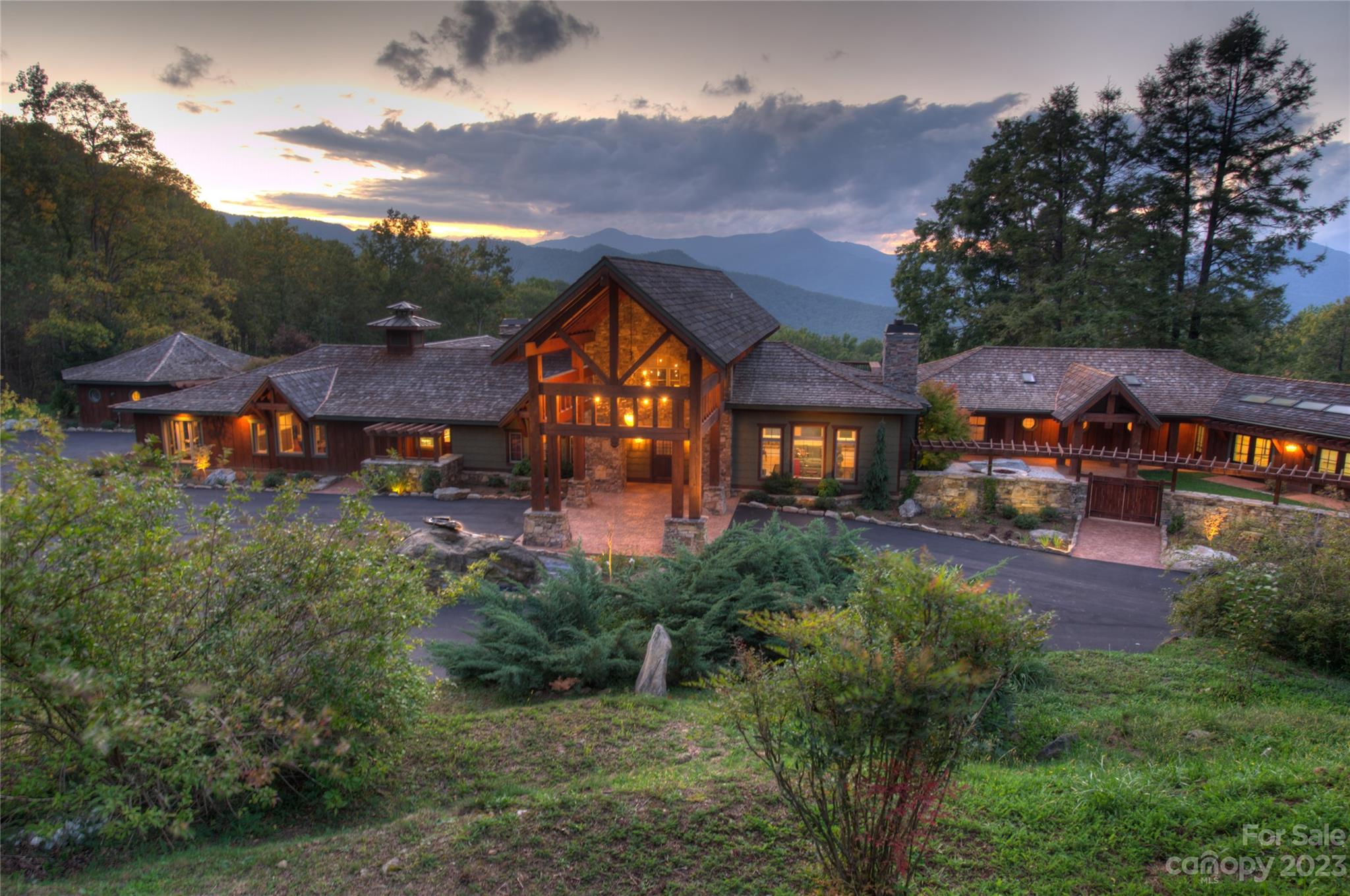 901 St Andrews Road Waynesville, NC 28786 - Photo 39 of 43 Gallery Image 39
