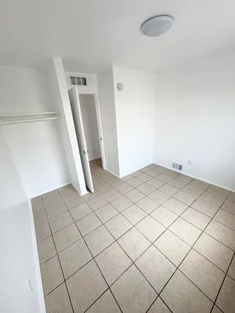 $72,000 | 3857 17th Street, Ecorse, MI 48229