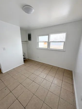 $72,000 | 3857 17th Street, Ecorse, MI 48229