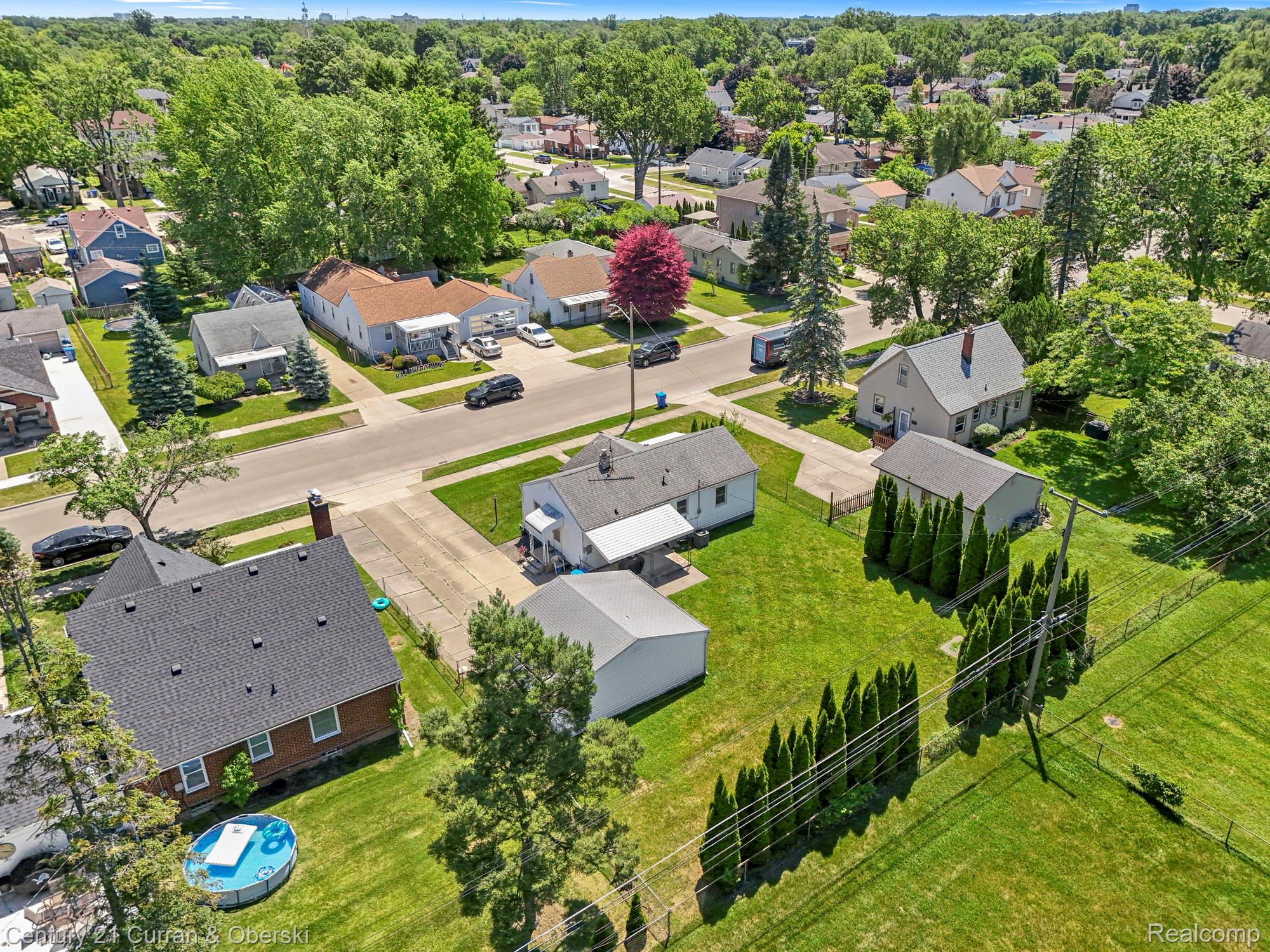 6141 North Gulley Road Dearborn Heights, MI 48127 - Photo 21 of 31 Large backyard