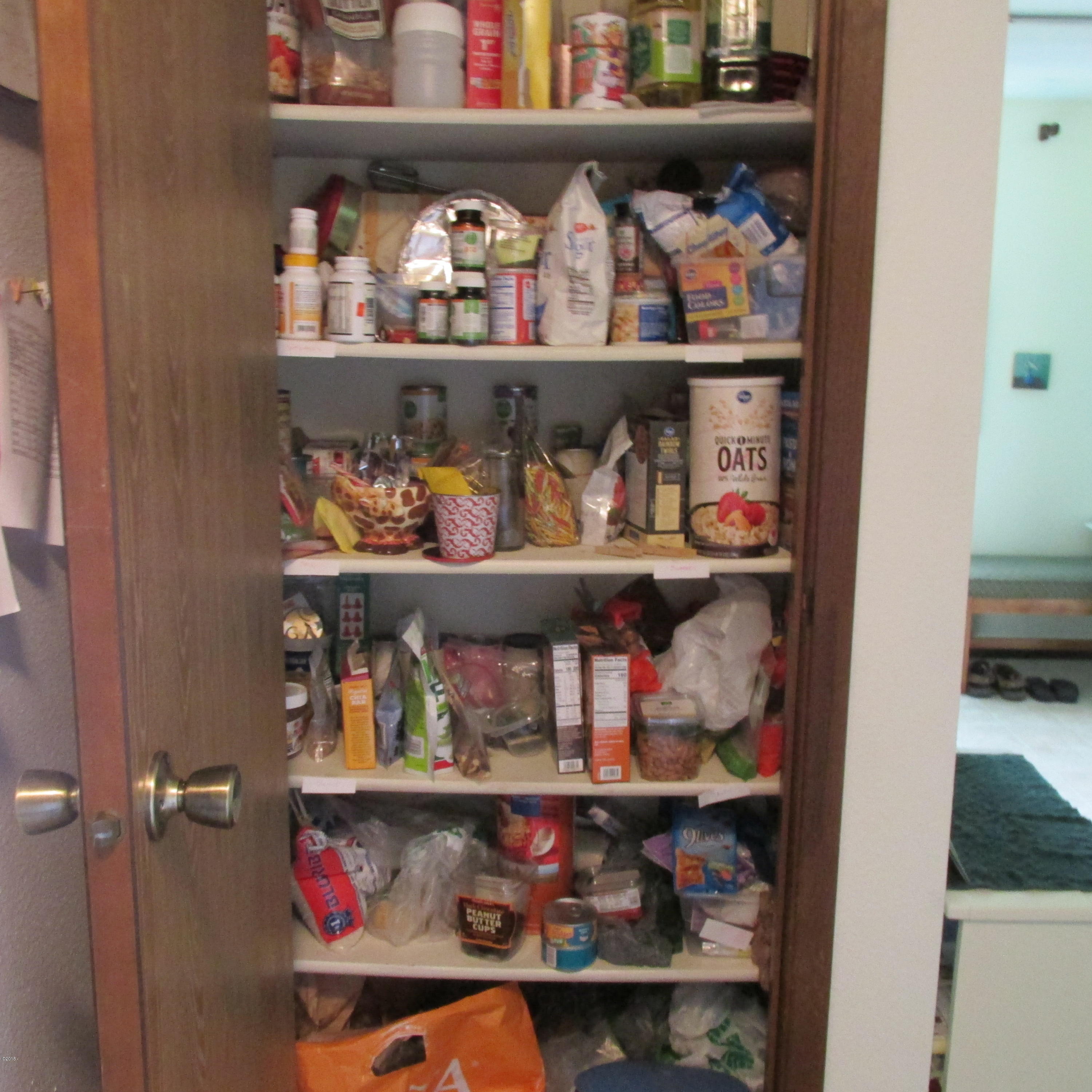 104 Springhill Road Yachats, OR 97498 - Photo 7 of 18 Pantry