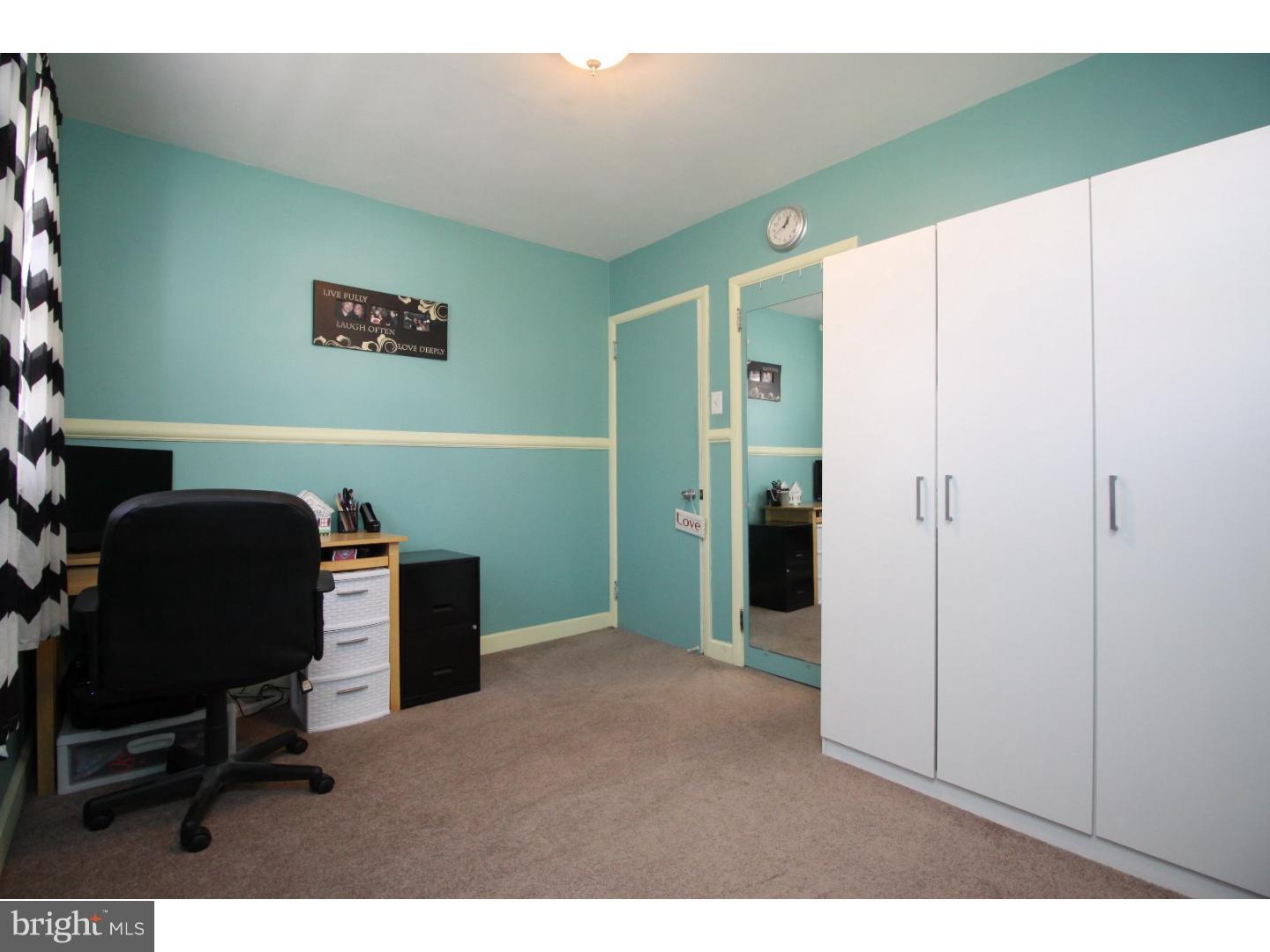 364 Colonial Road Bellmawr, NJ 08031 - Photo 15 of 17