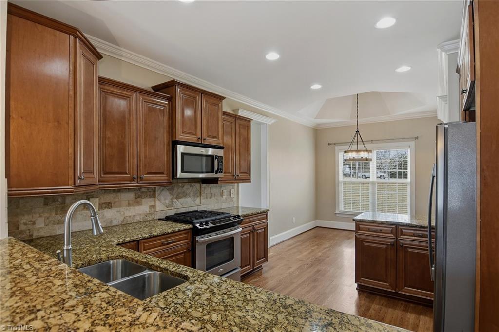 7332 Strawberry Road Summerfield, NC 27358 - Photo 4 of 47 Gallery Image 4