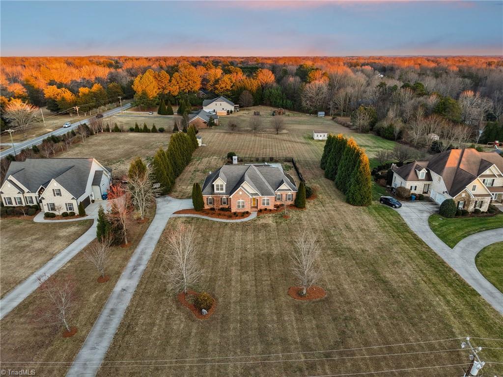 7332 Strawberry Road Summerfield, NC 27358 - Photo 44 of 47 Gallery Image 44