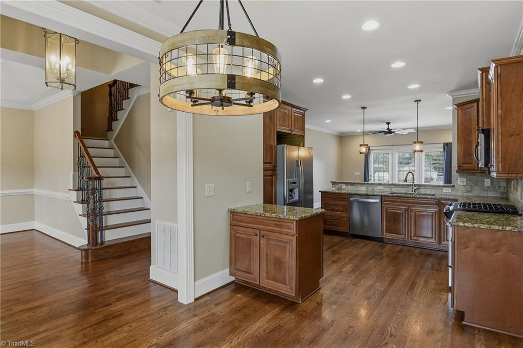 7332 Strawberry Road Summerfield, NC 27358 - Photo 5 of 47 Gallery Image 5