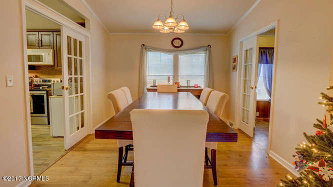 119 Summit Ridge Drive Rocky Point, NC 28457 - Photo 7 of 27 119 Summit Ridge Dr Rocky-small-009-7-P1
