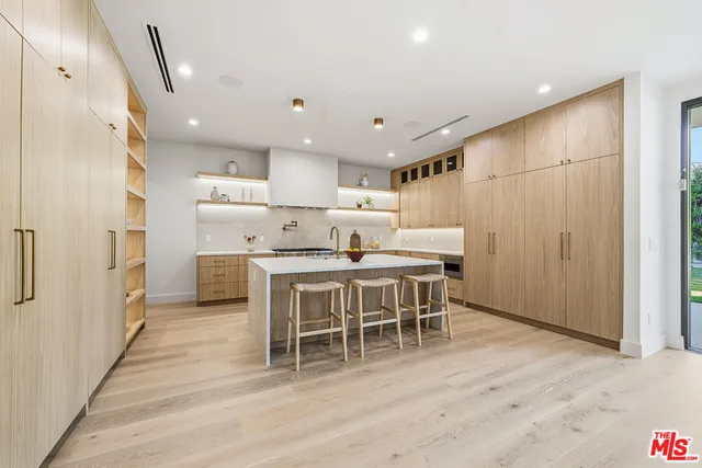 $4,295,000 | 16643 Addison Street, Encino, CA 91436