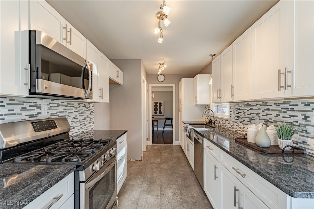 6708 Thornapple Road Cleveland, OH 44143 - Photo 16 of 40 Gallery Image 16