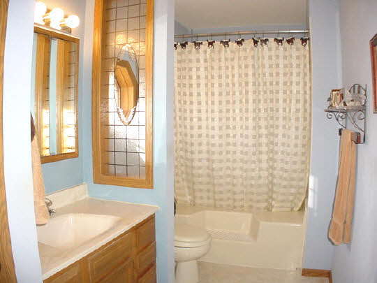 6718 Safford Road Rockford, IL 61101 - Photo 7 of 11 Gallery Image 7