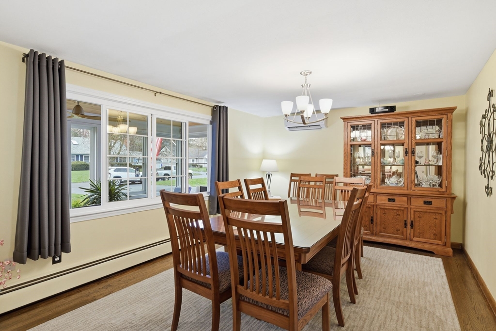 51 Briarcliff Street Springfield, MA 01128 - Photo 6 of 42