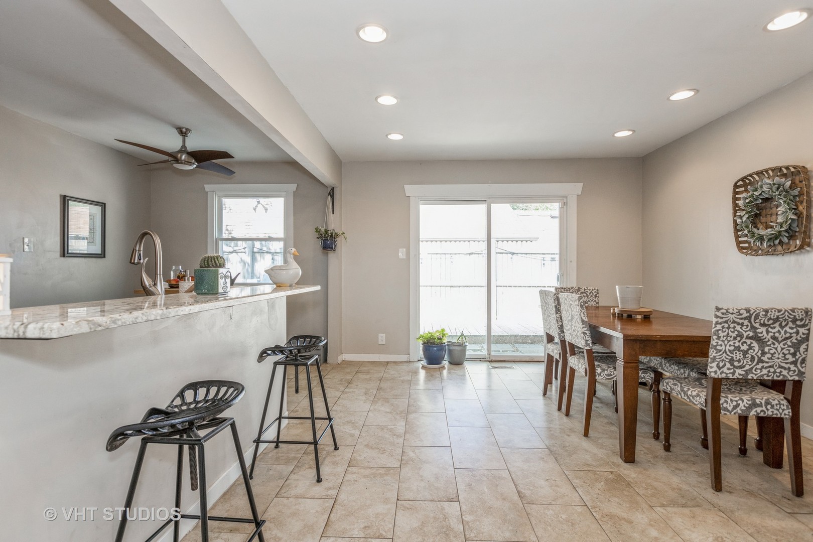 302 Seabury Road Bolingbrook, IL 60440 - Photo 5 of 14