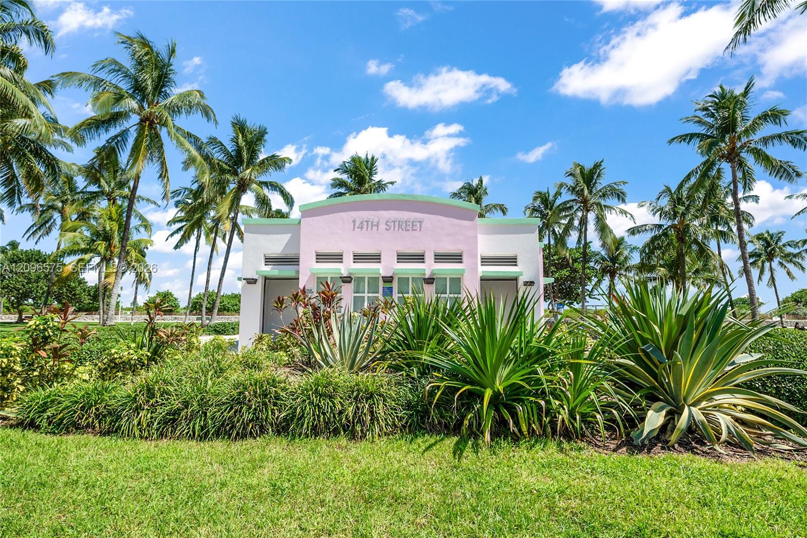 1330 Ocean Drive, Unit R5D Miami Beach, FL 33139 - Photo 23 of 27 Gallery Image 23