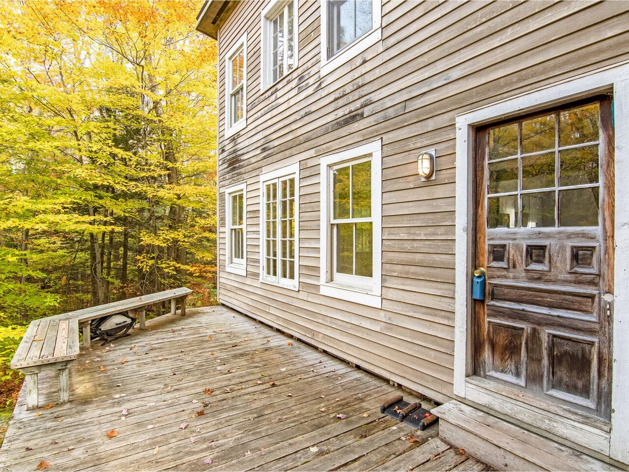 1727 Stage Road Richmond, VT 05477 - Photo 4 of 21