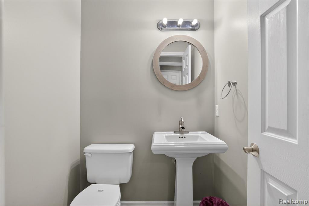 9055 Hegel Road Grand Blanc, MI 48439 - Photo 29 of 62