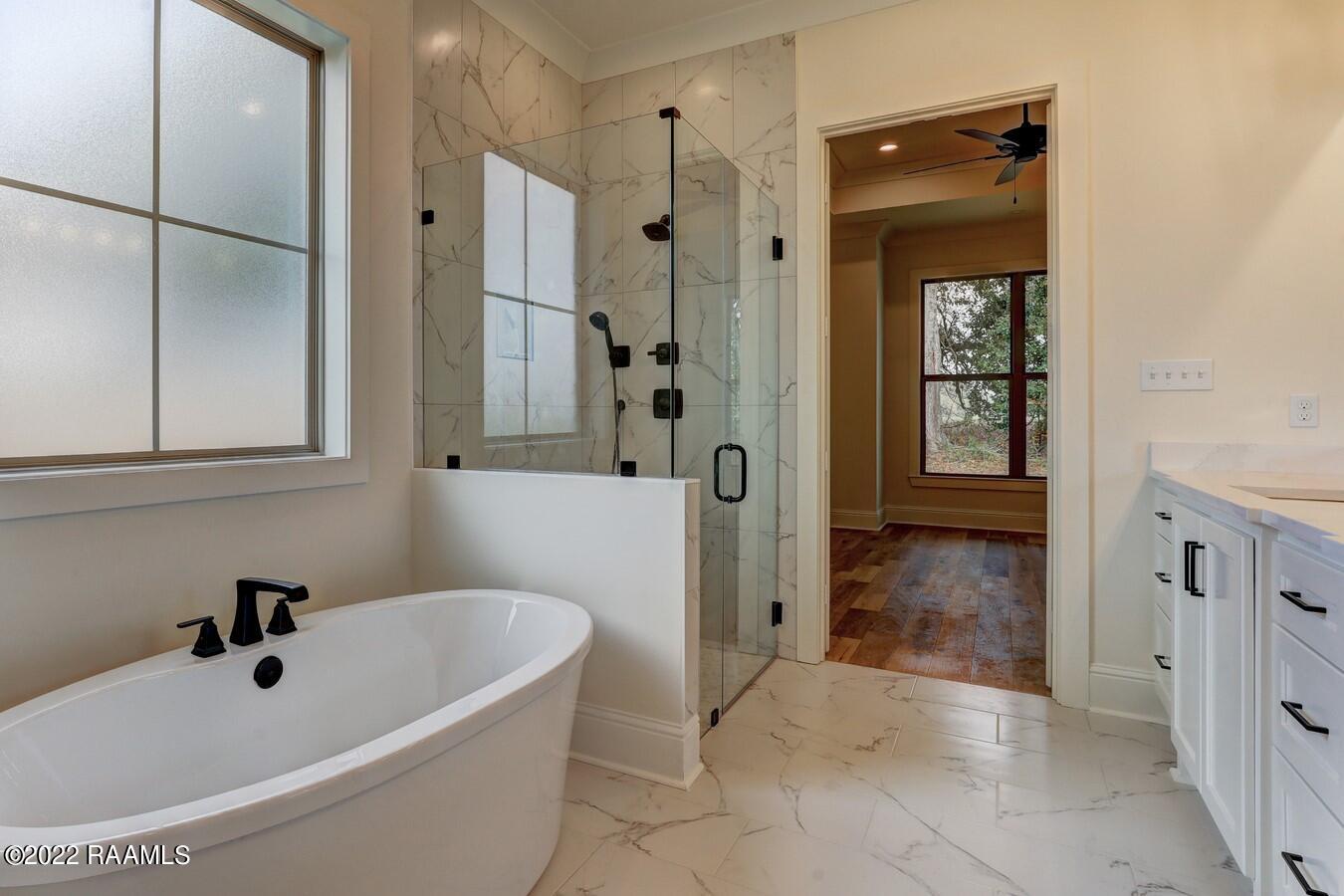 207 Waterhouse Road Carencro, LA 70520 - Photo 21 of 35 Master Bathroom