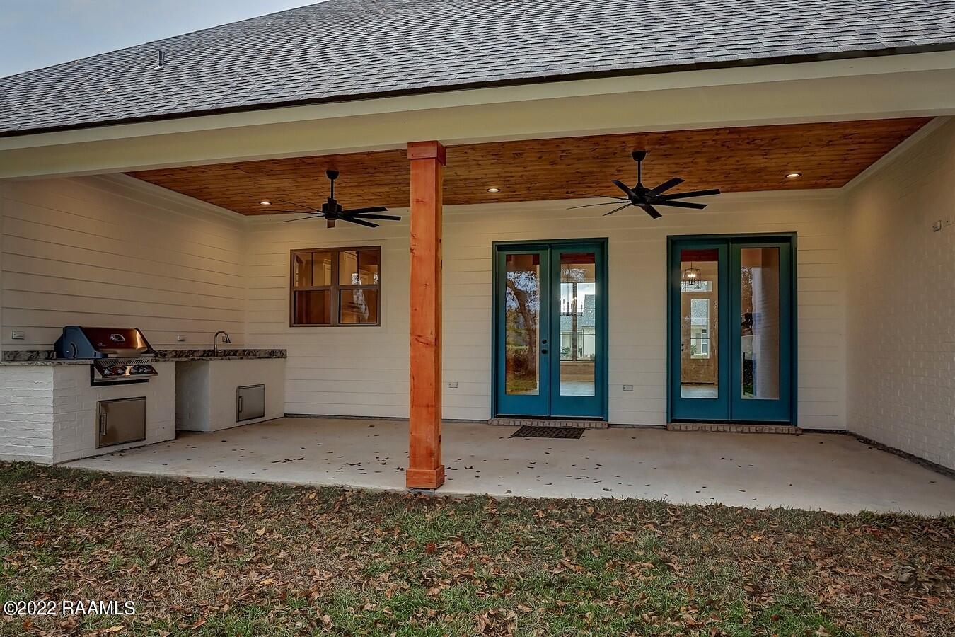 207 Waterhouse Road Carencro, LA 70520 - Photo 32 of 35 Patio
