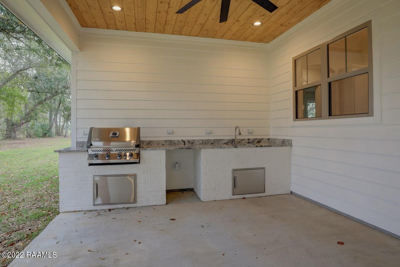 207 Waterhouse Road Carencro, LA 70520 - Photo 34 of 35 Outdoor Kitchen