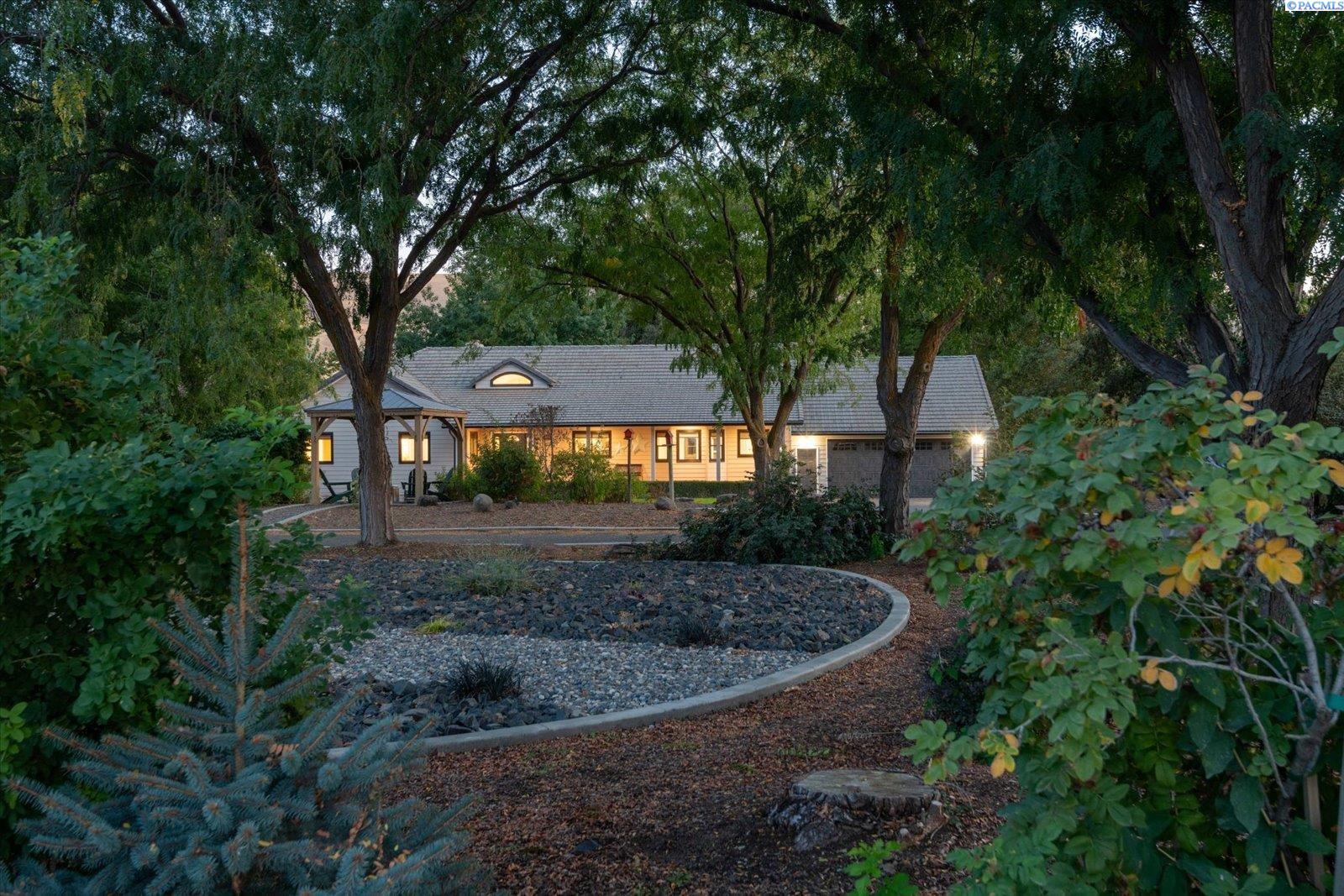 9104 South Moore Road Prosser, WA 99350 - Photo 5 of 50 Gallery Image 5