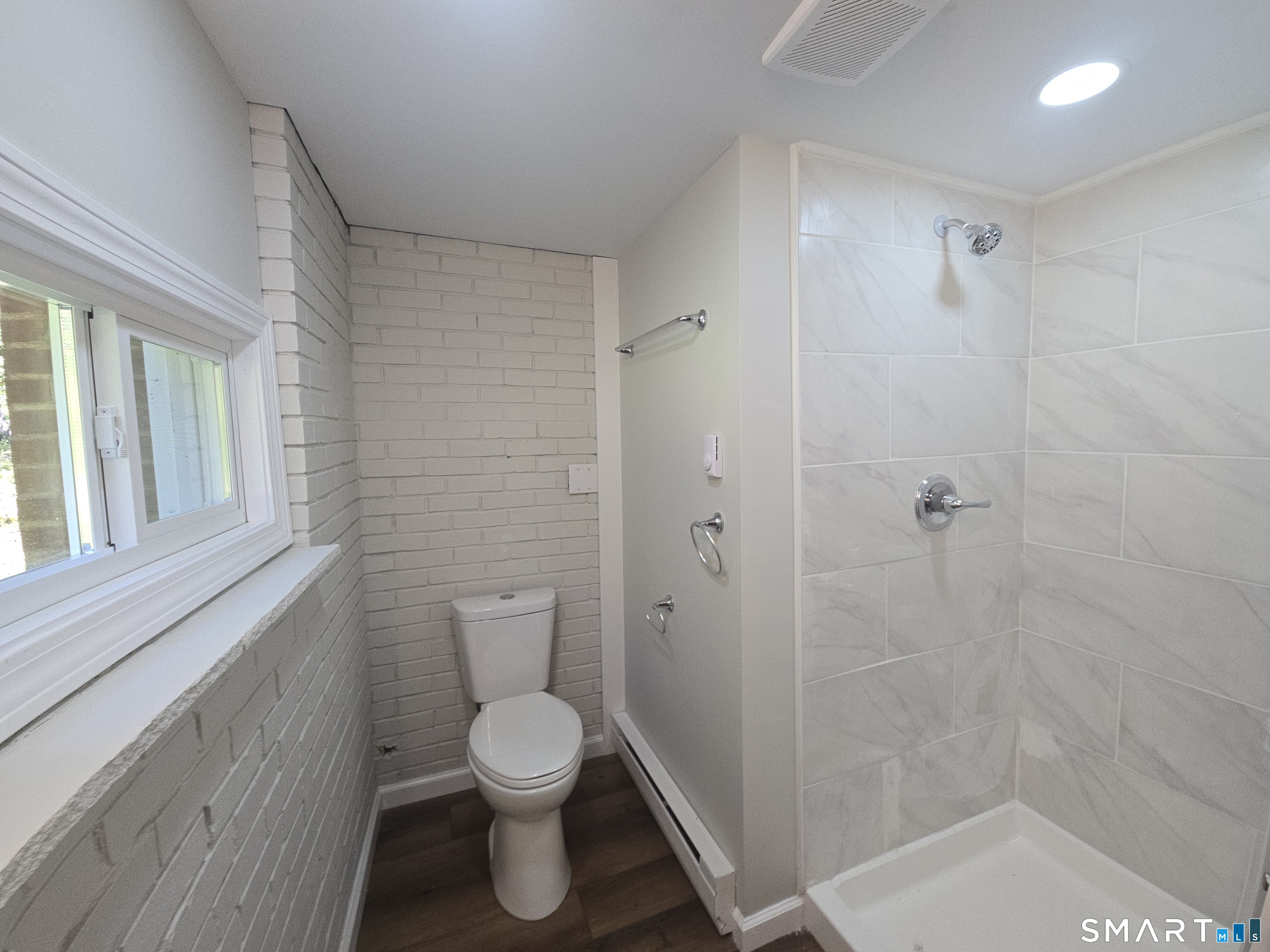 14 Parker Road Marlborough, CT 06447 - Photo 7 of 25 Gallery Image 7