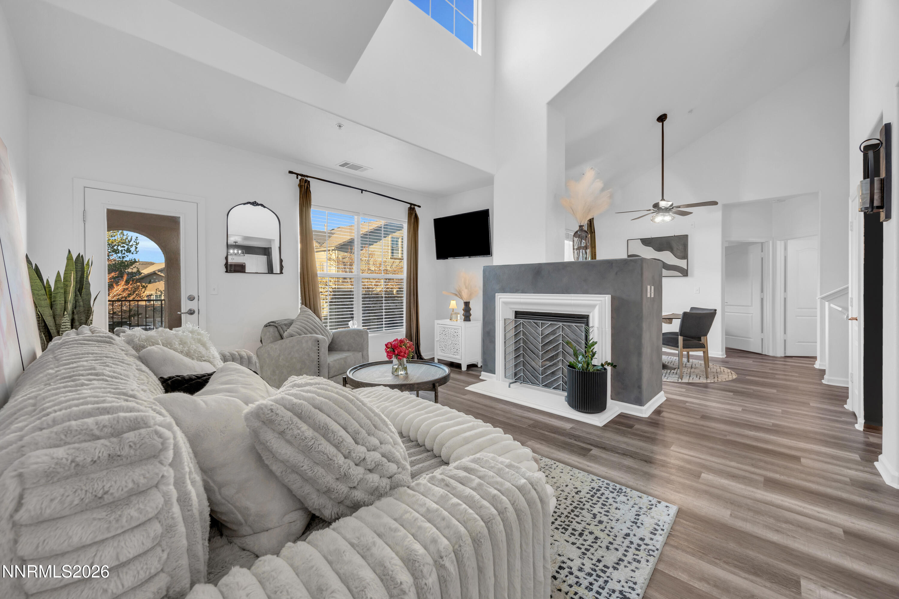 17000 Wedge Parkway, Unit 1722 Reno, NV 89511 - Photo 2 of 27 IMG_1404