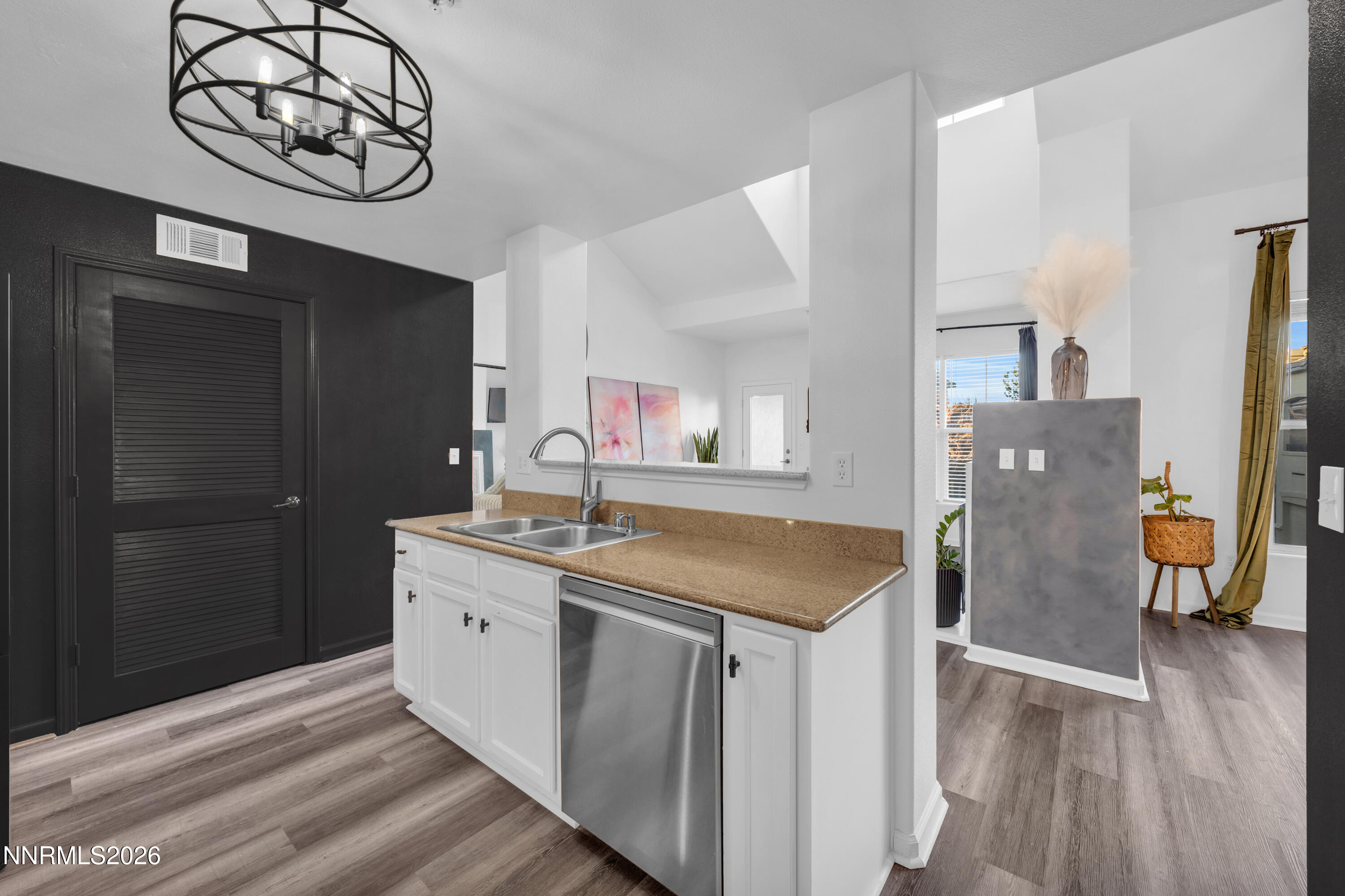 17000 Wedge Parkway, Unit 1722 Reno, NV 89511 - Photo 9 of 27 IMG_1409