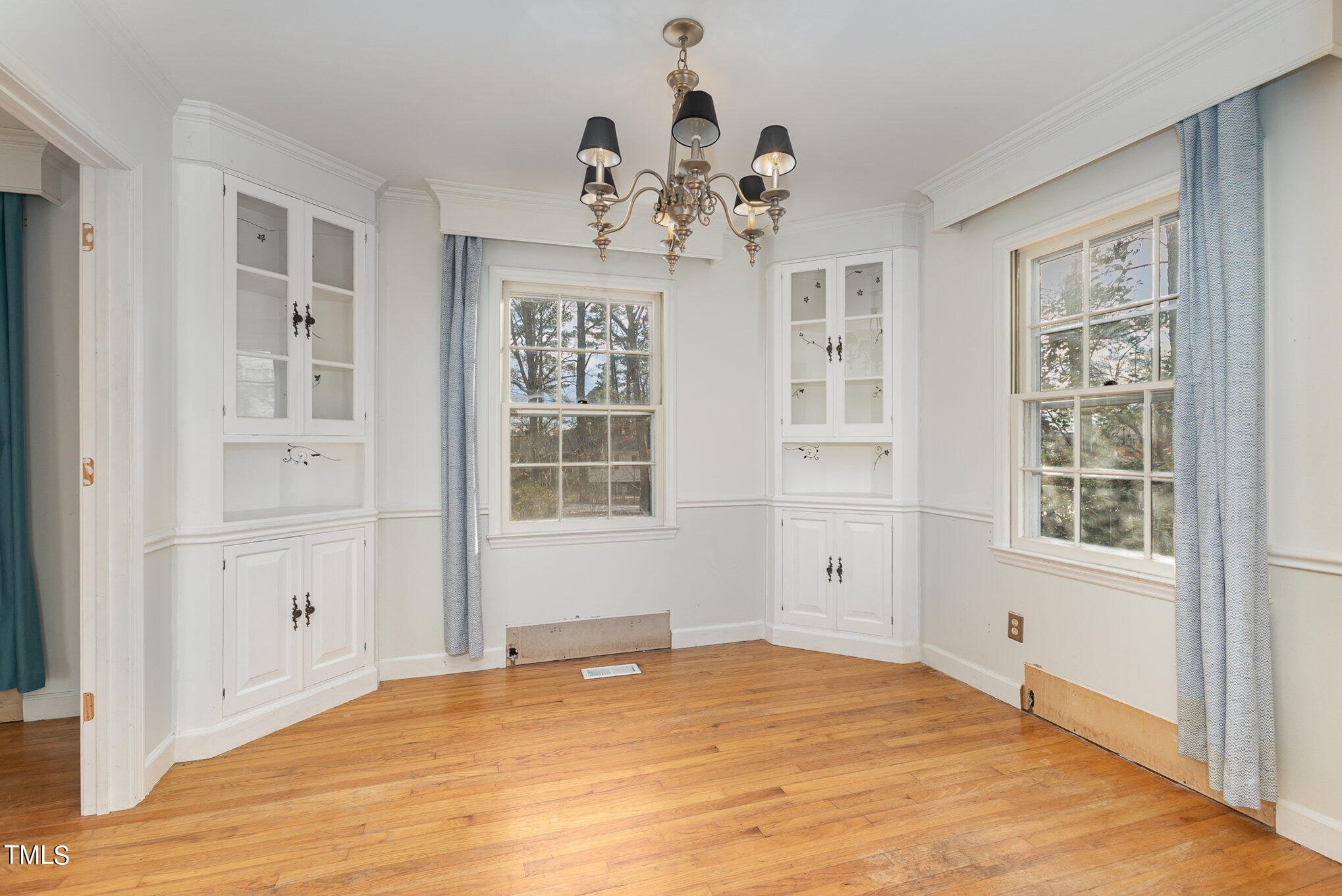 5309 Robbins Drive Raleigh, NC 27610 - Photo 10 of 27 005_cy1a6655-edit