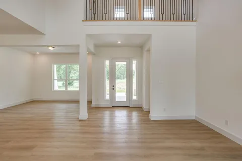 $650,000 | 247 Silver Lakes Drive, Sunset, TX 76270