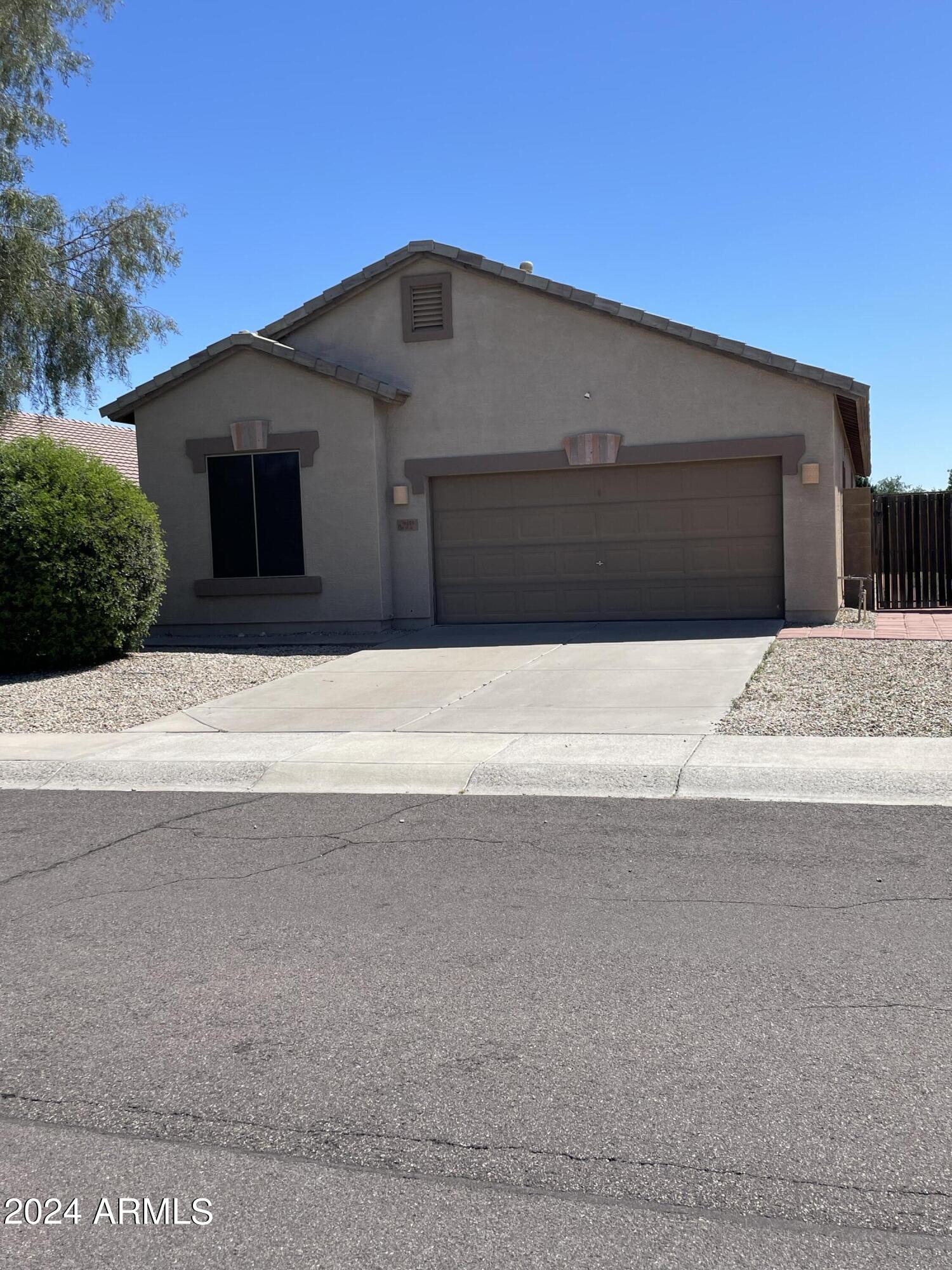 9459 West Ross Avenue Peoria, AZ 85382 - Photo 2 of 34 IMG_6577