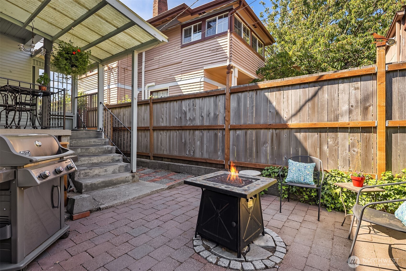 2415 Rucker Avenue Everett, WA 98201 - Photo 31 of 38