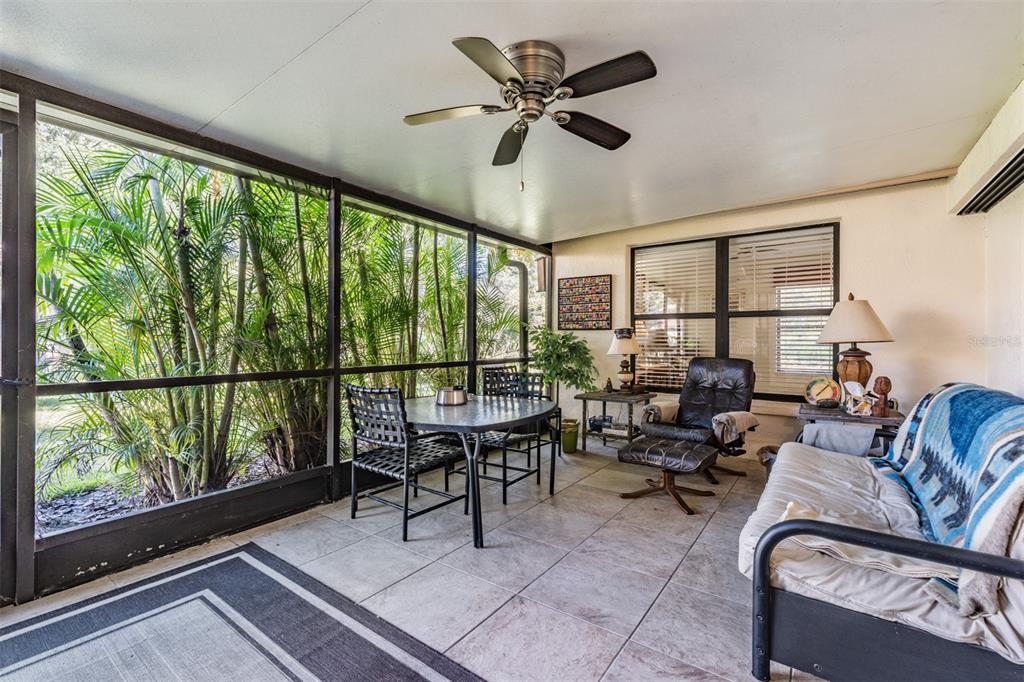 17569 Fairmeadow Drive Tampa, FL 33647 - Photo 25 of 60 a living room with furniture and a large window
