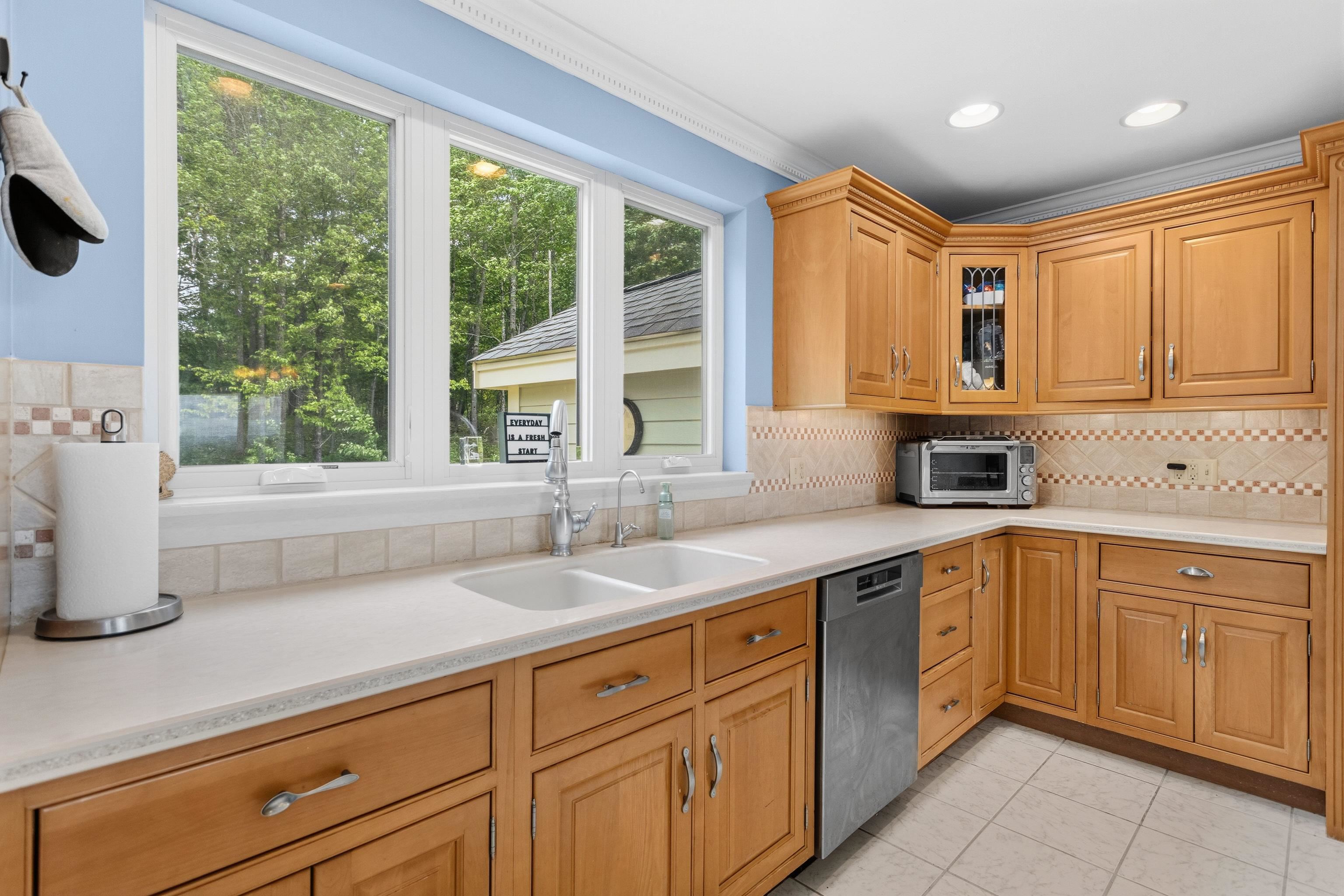 101 Mansion Road Dunbarton, NH 03046 - Photo 31 of 60