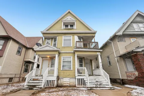 $249,900 | 906 South 25th Street, Unit 908, Milwaukee, WI 53204